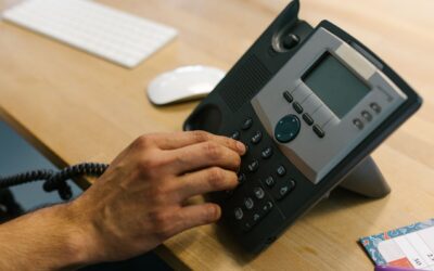 NEGACIÓN DE INDEMNIZACIÓN POR CLIENTELA AL AGENTE QUE DESISTE UNILATERALMENTE DEL CONTRATO